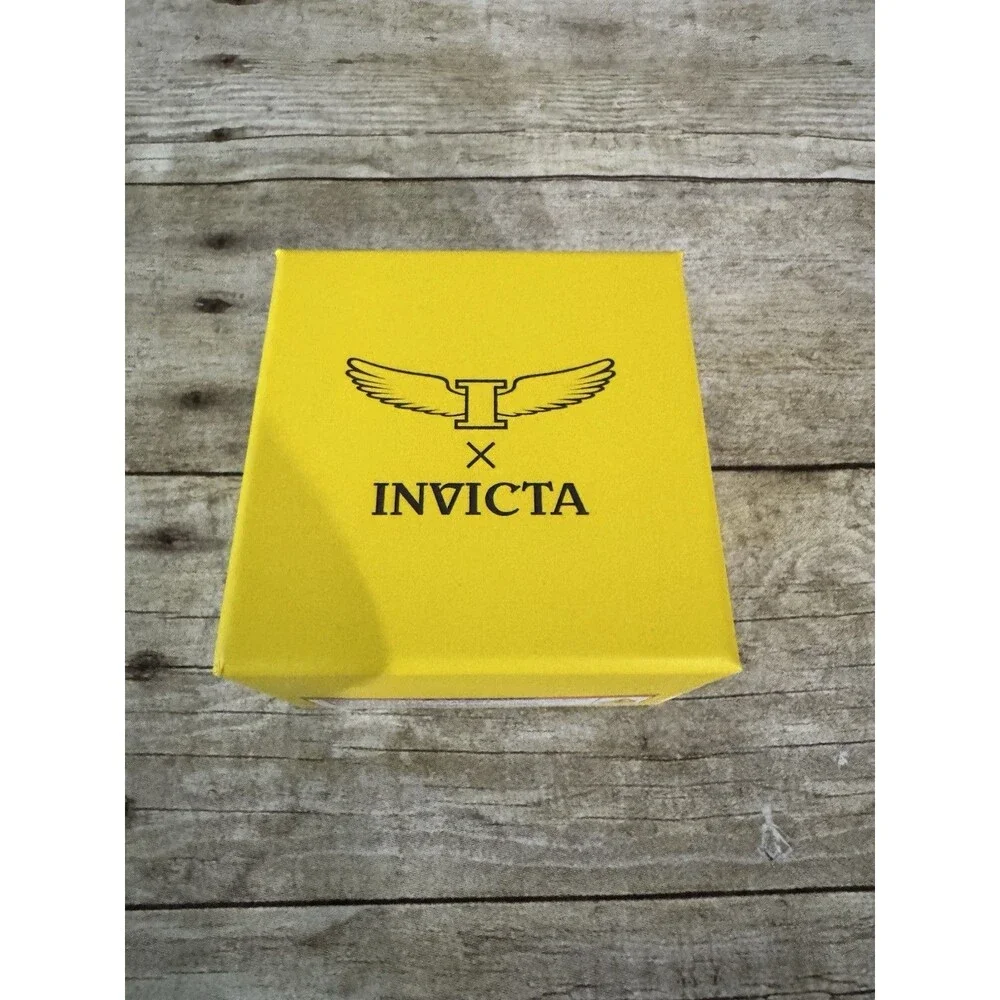 Mens Invicta Specialty I 42mm Gold Stainless Steele Band. New In Box Nice Watch